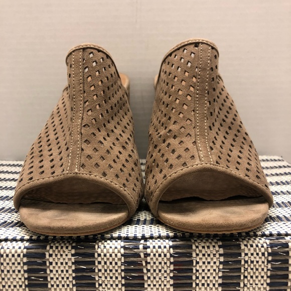 Super Cute Wedges - Picture 9 of 14